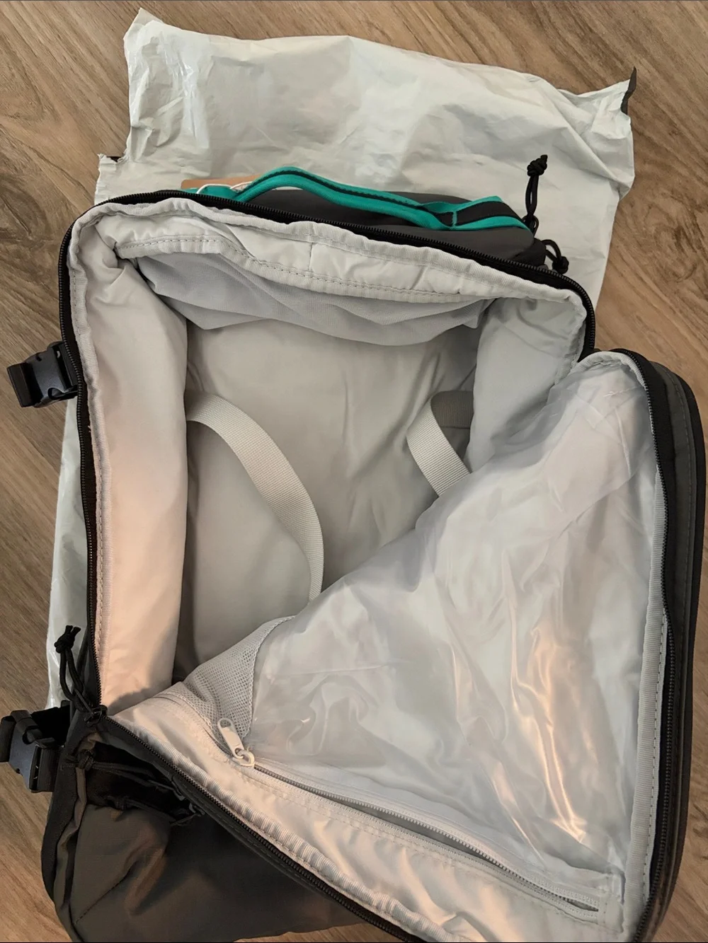 BagSmart Blast Pro 40L backpack
